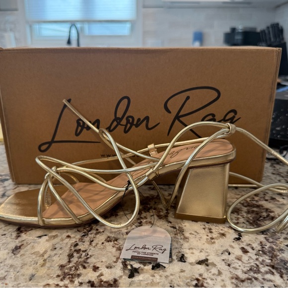 London Rag Swan Lake Gold Block Heel - Picture 8 of 10